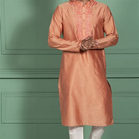 Kisah Men Peach Kurta (Set of 1)