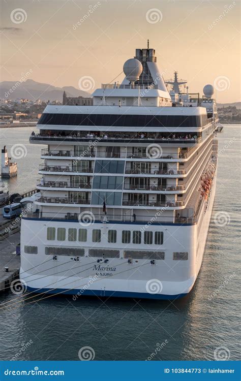 Oceania Cruises Cruise Ship Marina in Palma at Sunrise Editorial Stock ...
