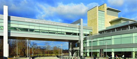 Engineering Building 的图像结果