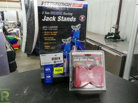 Pittsburgh 61627 3-Ton Jack Stand Set With 95952 Jack Stand Pad Set ...