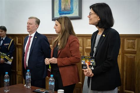 DHS Secretary Alejandro Mayorkas Attends Bilateral with President Lasso ...