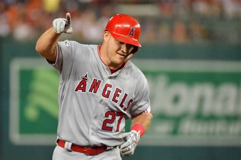 Watch: Angels' Mike Trout homers in 7th straight game, nears MLB record ...