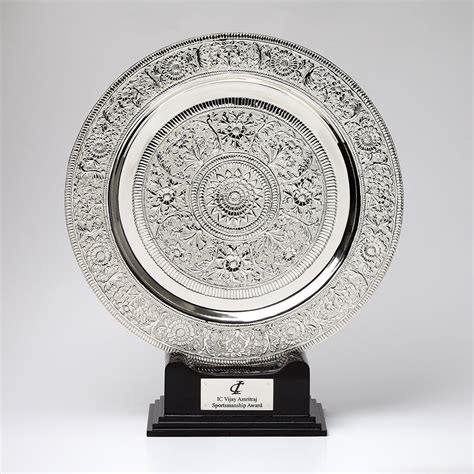 Completely handcrafted, made in brass, silver plated and Lacquered with ...