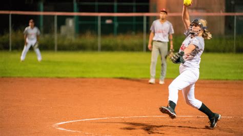 Softball 的图像结果