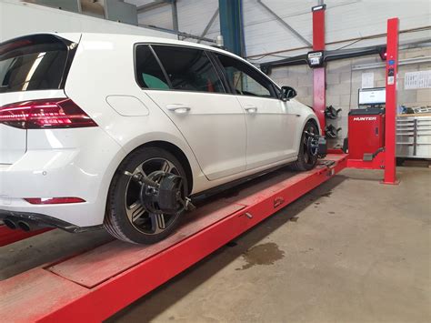 Laser Wheel Alignment | Specialist Laser Wheel Calibration