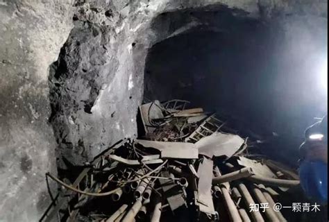 广西南丹矿难11人被困2人遇难 家属报警官方才知晓