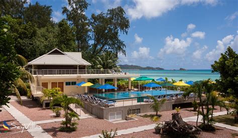 Acajou Beach Resort - Hotel - Outdoor area - Praslin (Seychelles) - Photo 6