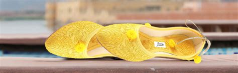 Buy Crown footwear Women's Red Synthetic Leather Closed Toe Ballet Flat ...