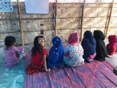 How a Whatsapp group helps refugees learn Rohingya language script ...