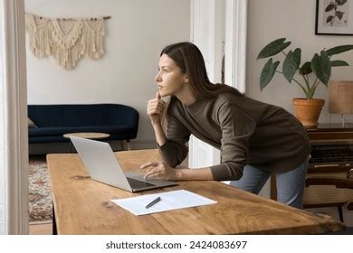 Bending at Computer 的图像结果