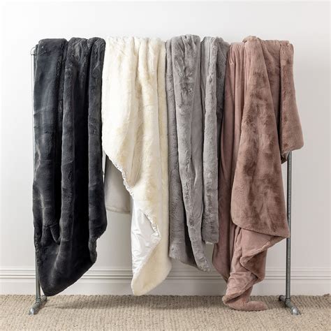 Blankets - Design Republique Evelyn Faux Rabbit Fur Blanket