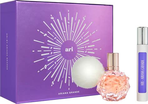 Ariana Grande Gift Set Ari EdP + Spray Pen | lyko.com