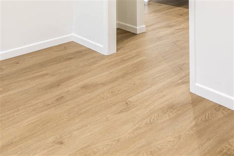 Natural Oak Vinyl Plank - Homely Flooring