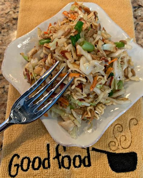 Mom's Asian Ramen Coleslaw - The Cookin Chicks Ramen Coleslaw, Asian ...
