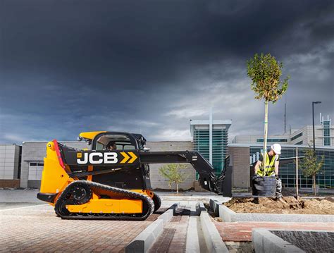 JCB introduces new skid-steers and compact tracked loaders | Inchcape ...