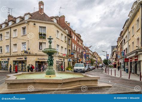 In the streets of Beauvais editorial image. Image of fountain - 45044490