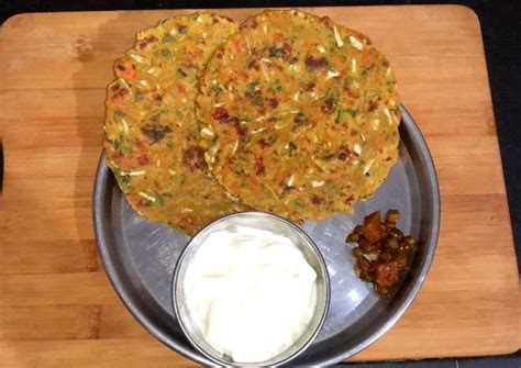 Sorghum masala roti Recipe by Bhavisha Hirapara - Cookpad
