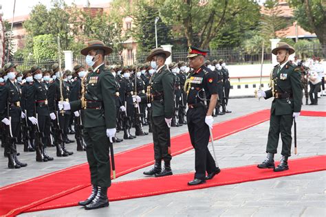 Nepali Army offers guard of honour to Indian Army Chief - Everest Times ...