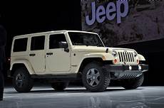 Jeep Ny Auto Show by 2011 Jeep Wrangler Mojave 2011 New York Auto Show Live Photos Jeep Ny Auto Show