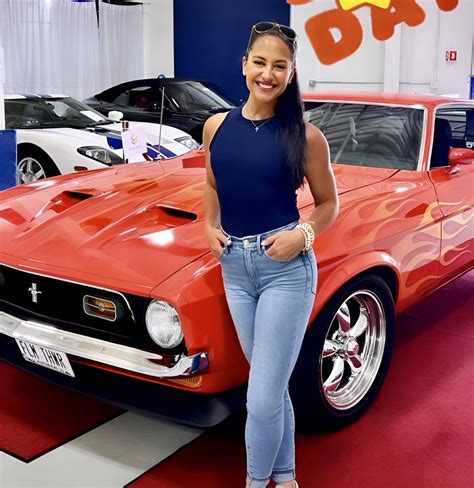 Emily Compagno Remarried: A Comprehensive Look At Her Personal Journey