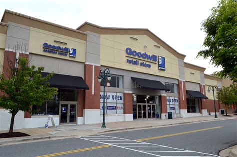 DC area Goodwill stores go upscale, raise more money - WTOP News