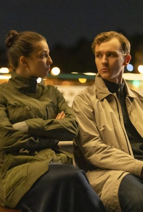 Industry TV Séries 的图像结果