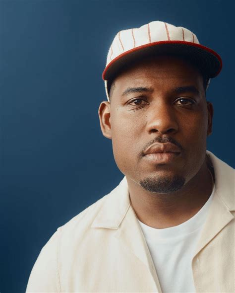 Lionel Boyce also got an endorsement deal (GAP, fall 2023) : r/TheBear