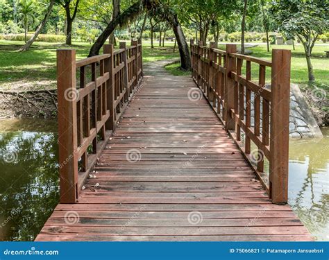 Small Bridge 的图像结果