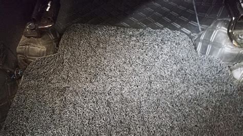 CARBINIC Anti-Skid Mats - Universal Fit for All Cars - Curly/Noodle ...