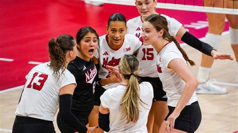Nebraska, Wisconsin, Stanford, Pitt top NCAA volleyball bracket - ESPN