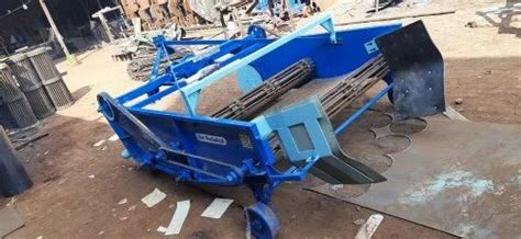 Potato Digger - Potato Digger Machines Manufacturer from Meerut