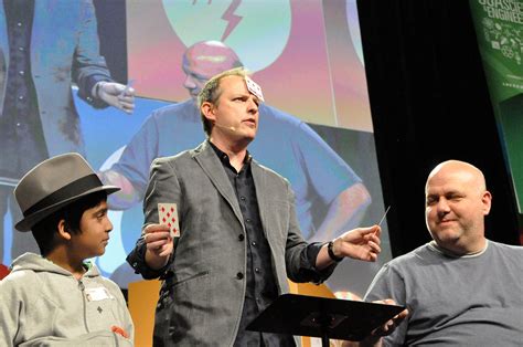 Apollo Robbins Secret Service 的图像结果