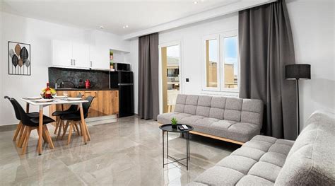 ELEANA BEACH SUITES (Limenas Chersonisou) - Lodging Reviews, Photos ...