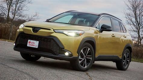 2024 Toyota Corolla Cross Hybrid Review and Video | AutoTrader.ca
