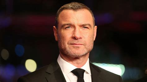 Liev Schreiber biography, wife, relationships, kids, height, young, age ...