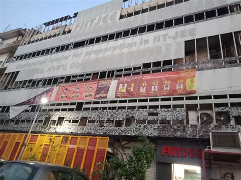 FIITJEE, West Punjabi Bagh, New Delhi | Fees, Reviews, Batches, Contact ...