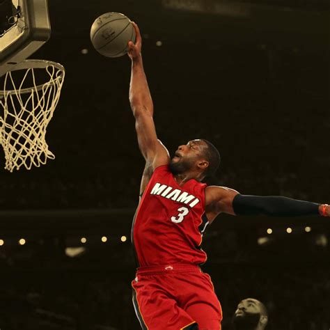 Dwyane Wade says he didn't throw a lob on iconic LeBron photo ...