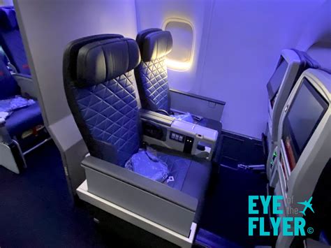 Delta-Premium-Select-Seats-22A-22B-Comfort-Plus-767-400-Review - Eye of ...