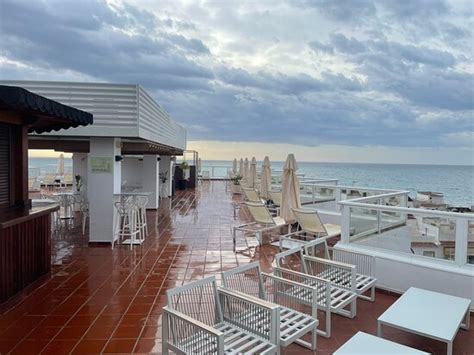 Ok but could do better - Review of Aluasun Lago Rojo, Torremolinos ...