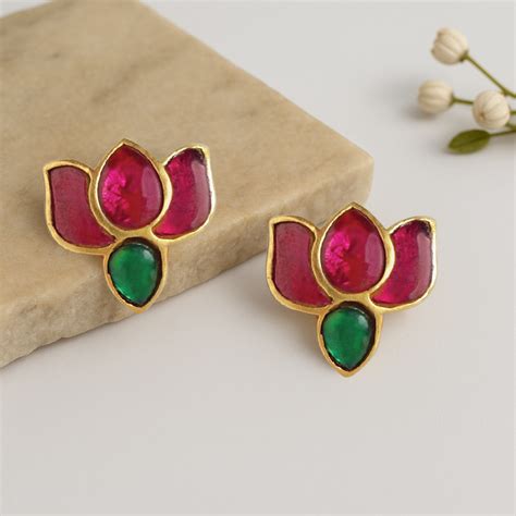 Shop Pure Silver Stud Earrings Online – Unniyarcha