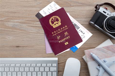 大学生办出国护照需要些什么证件「环俄留学」