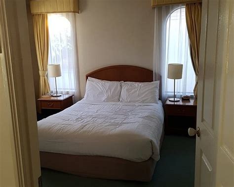 ROYAL WOODS RESORT (Ashmore, Gold Coast, Australia) - Resort Reviews ...