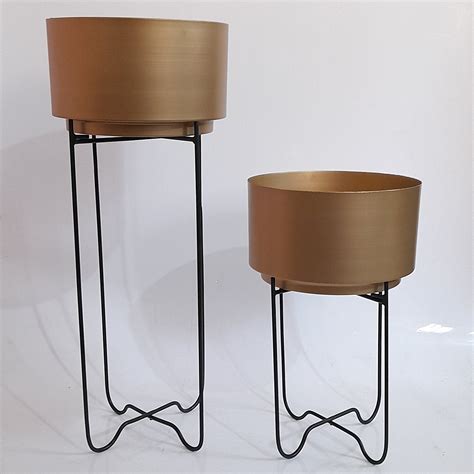 Metal Round Planter with Stand – Vibrance