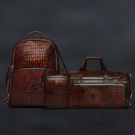 20+ First Night Gifts For Husbands to Surprise Them On Your Wedding Night