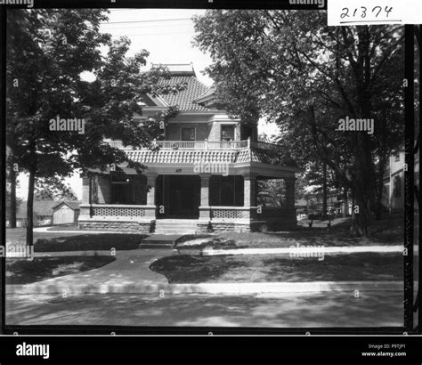 Delta upsilon fraternity hi-res stock photography and images - Alamy