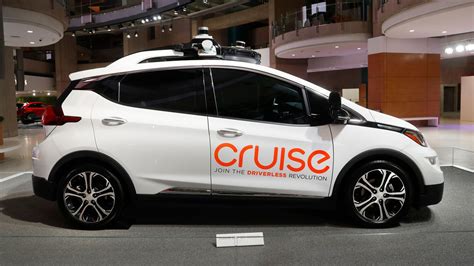 GM's Cruise recalls nearly 1,200 robotaxis to close US probe | HT Auto