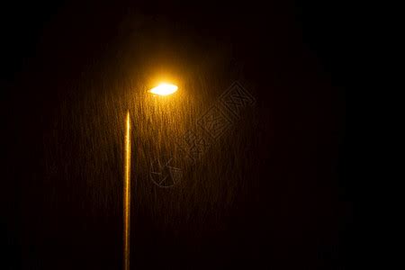 唯美红色雨夜公路banner背景图片下载_1920x900像素JPG格式_编号196f788m1_图精灵