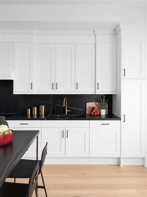 Black Kitchen Backsplashes With Granite Countertops Kitchen