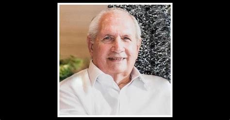 Obituary | Rev. Robert E. Jueckstock | Johnson Funeral Home Waconia, MN