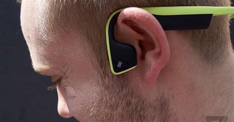 how do headphones make a dent in your head